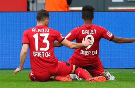 Im Aufwind: Alario und Bailey von Bayer Leverkusen