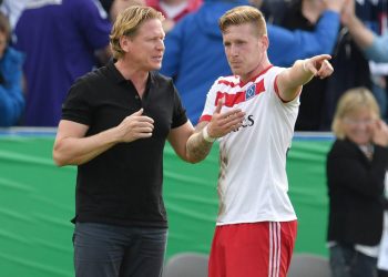 HSV-Trainer Markus Gisdol mit Stürmer Andre Hahn