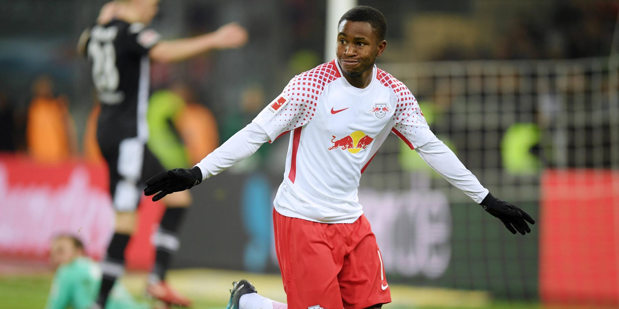 Ademola Lookman trifft in seinem ersten Spiel für RB Leipzig
