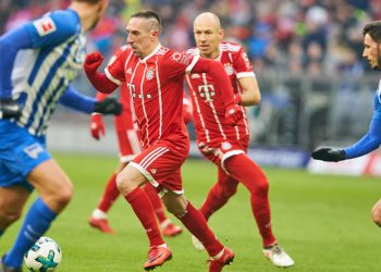 Wie lange spielen Arjen Robben und Franck Ribery noch für den FC Bayern?