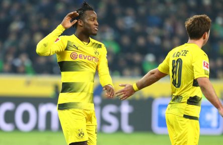 Michy Batshuayi und Mario Götze von Borussia Dortmund