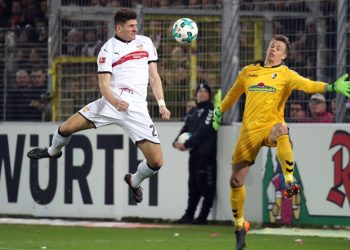 Mario Gomez traf - ästhetisch sehr ansprechend - doppelt gegen den SC Freiburg.