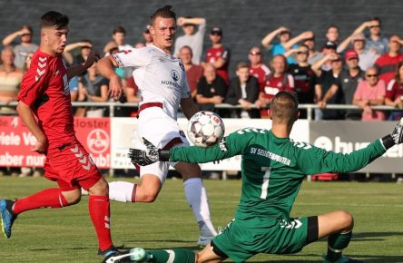 Törles Knöll trifft für den 1. FC Nürnberg