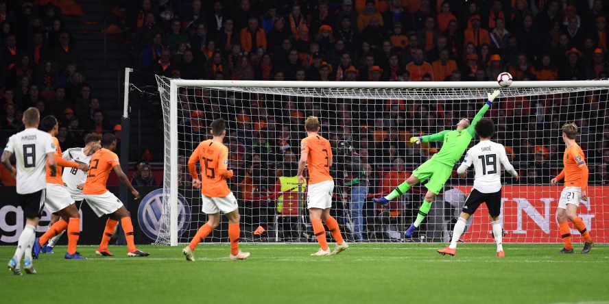 Serge Gnabry erzielte eine Traumtor gegen die Niederlande.