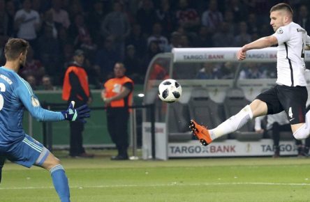 Ante Rebic erzielte im DFB-Pokalfinale im vergangenen Jahr zwei Treffer gegen den FC Bayern.