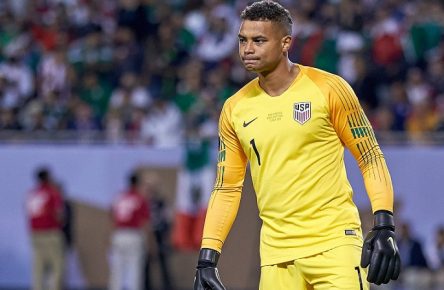 CHICAGO, IL - JULY 07: United States goalkeeper Zack Steffen (1) looks on during the CONCACAF Gold Cup final match between the United States and Mexico on July 07, 2019, at Soldier Field in Chicago, IL. (Photo by Robin Alam/Icon Sportswire) SOCCER: JUL 07 CONCACAF Gold Cup Finals - USA v Mexico PUBLICATIONxINxGERxSUIxAUTxHUNxRUSxSWExNORxDENxONLY Icon164070119113