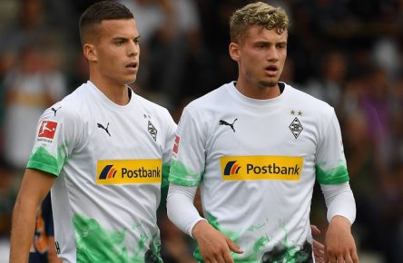v.li:Laszlo BENES (Borussia Moenchengladbach), Mickael Cuisance (Borussia Moenchengladbach). Aktion. Borussia Moenchengladbach-Istanbul Basaksehir 5-1. am 17.07.2019 in Kufstein.Testspiel, DFL REGULATIONS PROHIBIT ANY USE OF PHOTOGRAPHS AS IMAGE SEQUENCES AND/OR QUASI-VIDEO. *** v li Laszlo BENES Borussia Moenchengladbach , Mickael Cuisance Borussia Moenchengladbach Action Borussia Moenchengladbach Istanbul Basaksehir 5 1 on 17 07 2019 in Kufstein Test match, DFL REGULATIONS PROHIBIT ANY USE OF PHOTOGRAPHS AS IMAGE SEQUENCES AND OR QUASI VIDEO