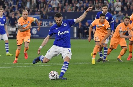 Daniel Caligiuri Elfmeter Schalke 04 Bundesliga Comunio Empfehlung Cropped