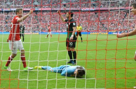 Robert Lewandowski (r.) und Thomas Müller zerlegten damals den FC Augsburg.