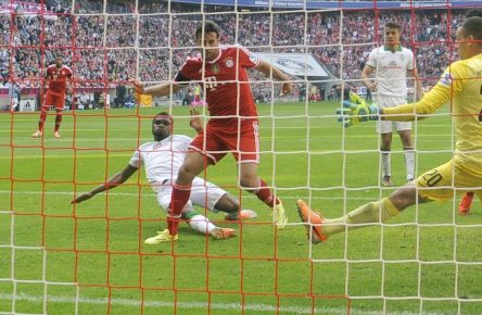 Claudio Pizarro ist der erfolgreichste ausländische Torjäger der Bundesliga.