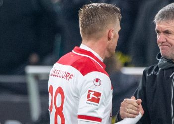 Hoffnungsträger von Fortuna Düsseldorf unter sich: Rouwen Hennings und Friedhelm Funkel