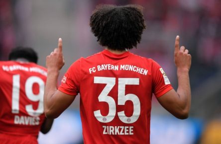 Joshua Zirkzee erzielte in nicht einmal 100 Bundesligaminuten bereits drei Treffer.