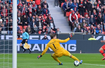 Leverkusens Paulinho trifft gegen Frankfurt