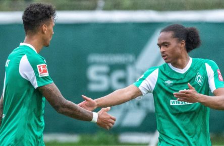 Davie Selke und Tahith Chong von Werder Bremen