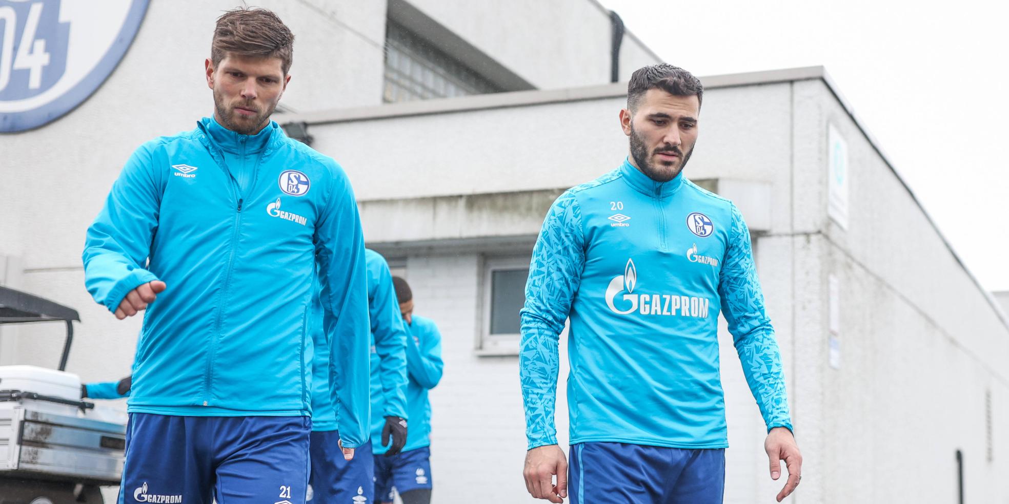 Klaas-Jan Huntelaar und Sead Kolasinac vom FC Schalke 04