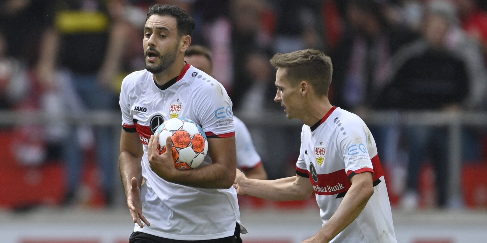 Hamadi Al Ghaddioui und Philipp Klement vom VfB Stuttgart