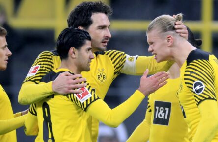 Borussia Dortmund gewinnt mit 5:1 gegen den SC Freiburg