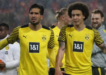 Emre Can und Axel Witsel haben vier Gelbe Karten in der Bundesliga