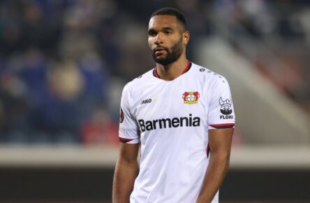 Vier Gelbe Karten: Jonathan Tah von Bayer 04 Leverkusen