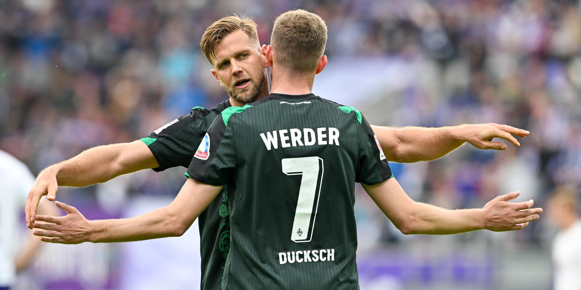 Marvin Ducksch und Niclas Füllkrug vom SV Werder Bremen
