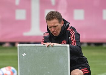 Nagelsmann tüftelt am neuen Bayern-System