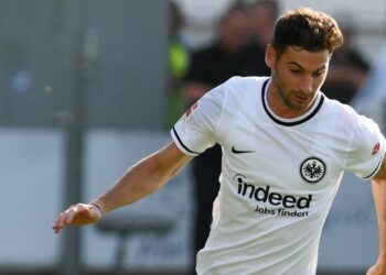 Lucas Alario trifft im Testspiel für Eintracht Frankfurt