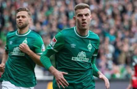 Der SV Werder Bremen mit den Stürmern Marvin Ducksch und Niclas Füllkrug