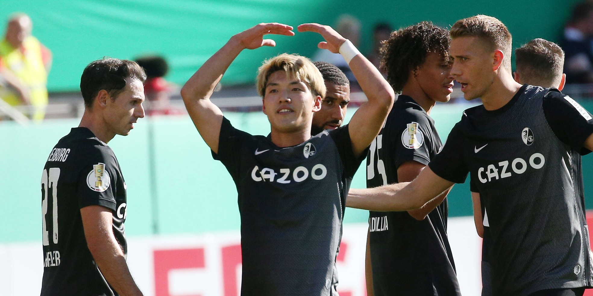 Ritsu Doan trifft für den SC Freiburg im DFB-Pokal