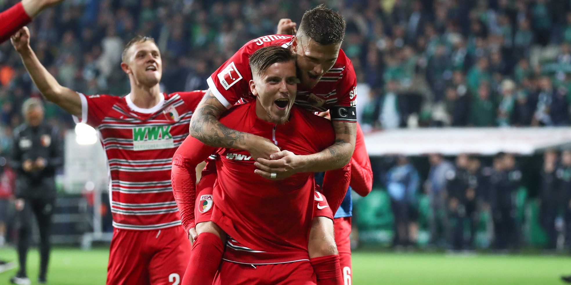 Der FC Augsburg gewinnt nach einem Tor von Demirovic in Bremen