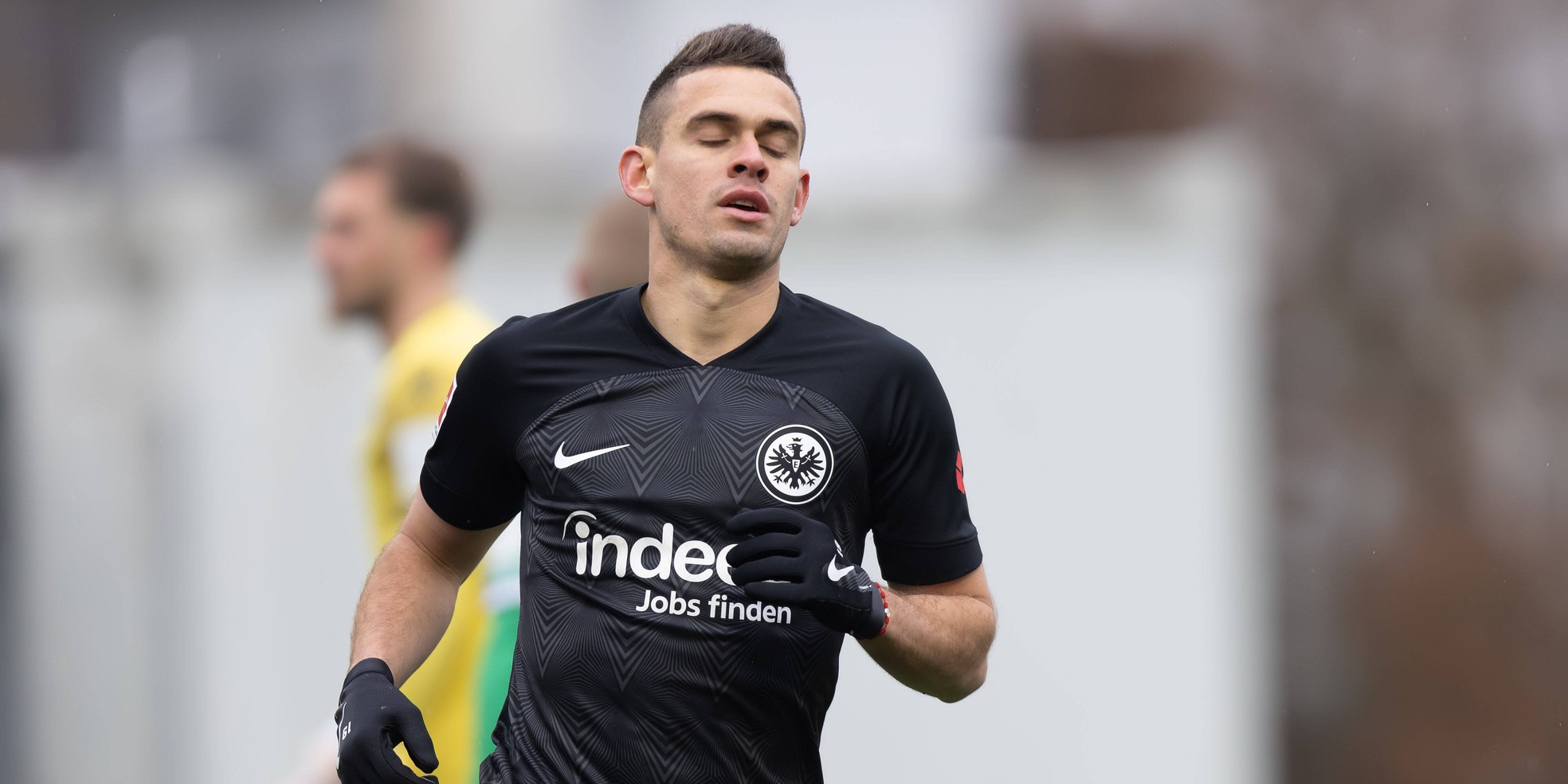Transfergerüchte: Verlässt Rafael Borre Eintracht Frankfurt?