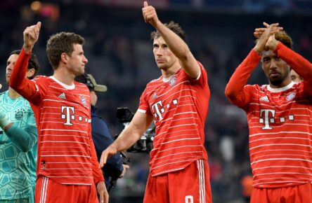 FC Bayern: Thomas Müller, Leon Goretzka, Kingsley Coman