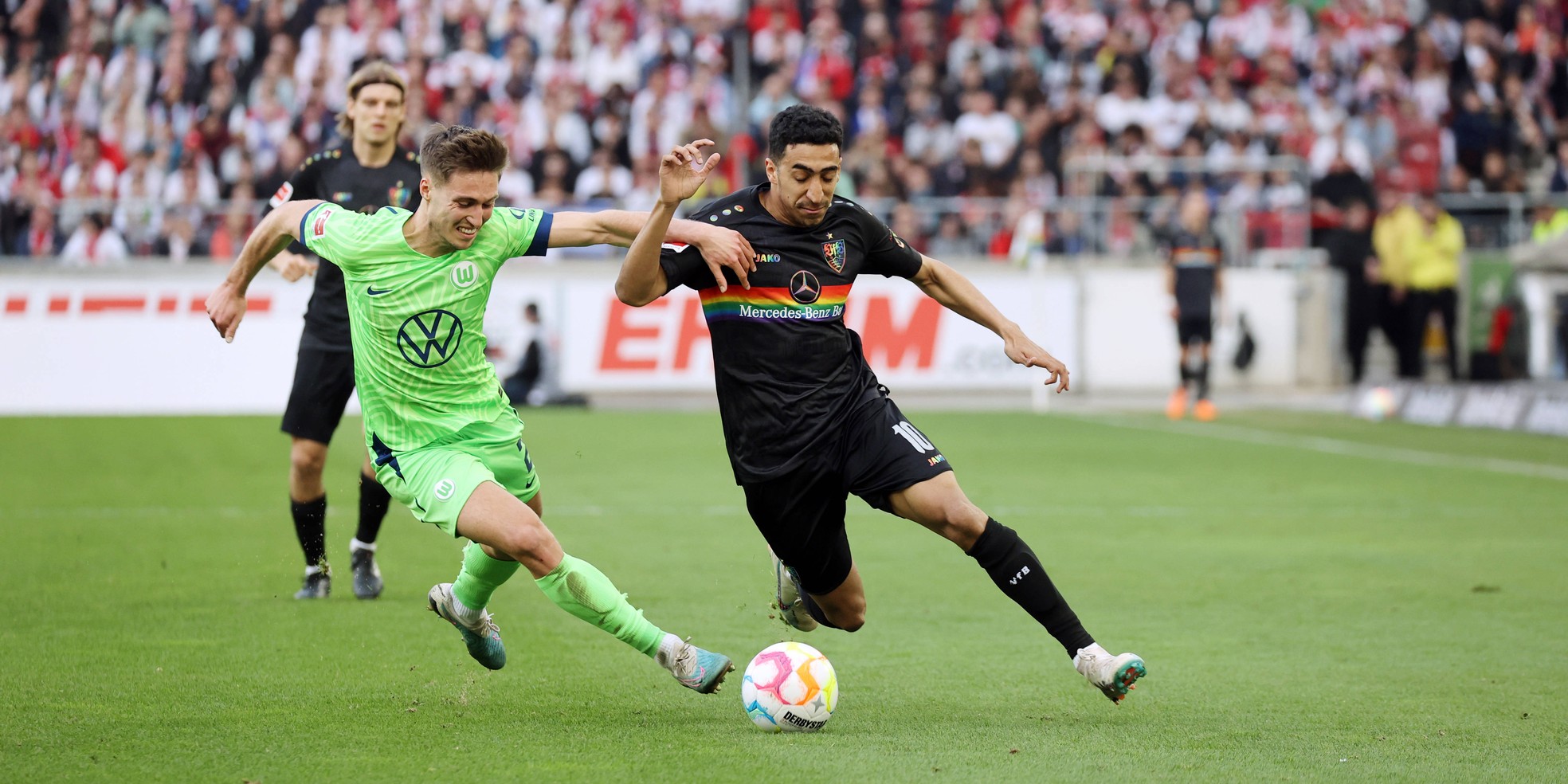 Transfergerüchte: VfL Wolfsburg an Tiago Tomas interessiert