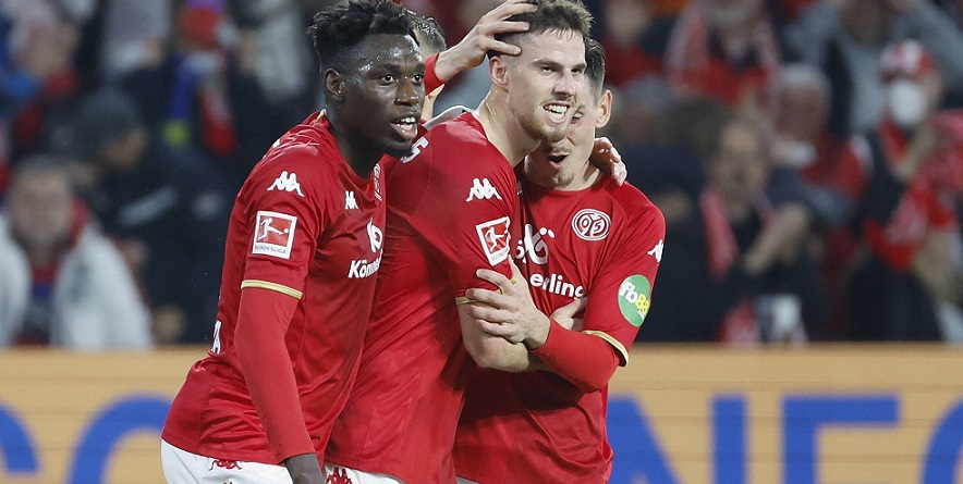 Transfergerüchte: Wechselt Anton Stach aus Mainz nach Gladbach?