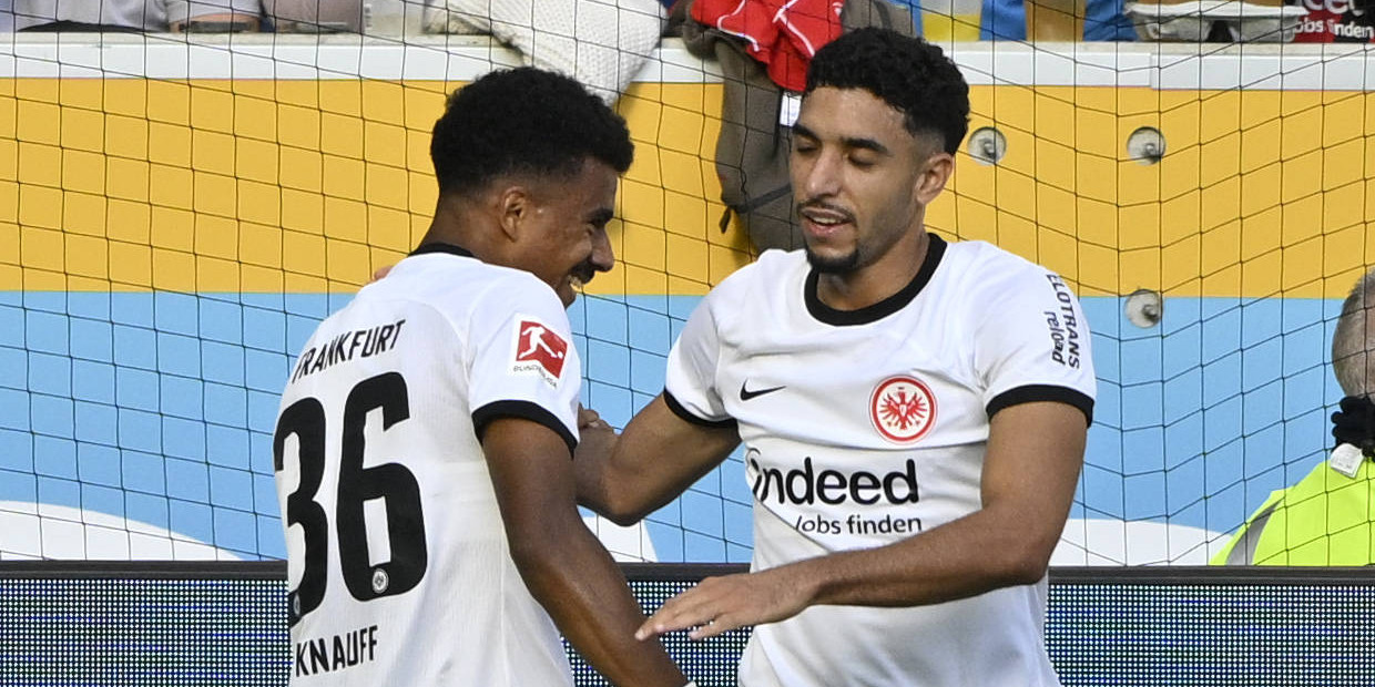 Omar Marmoush und Ansgar Knauff von Eintracht Frankfurt