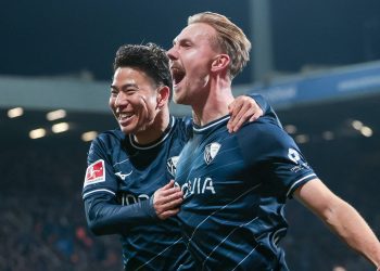 Lukas Daschner und Takuma Asano vom VfL Bochum