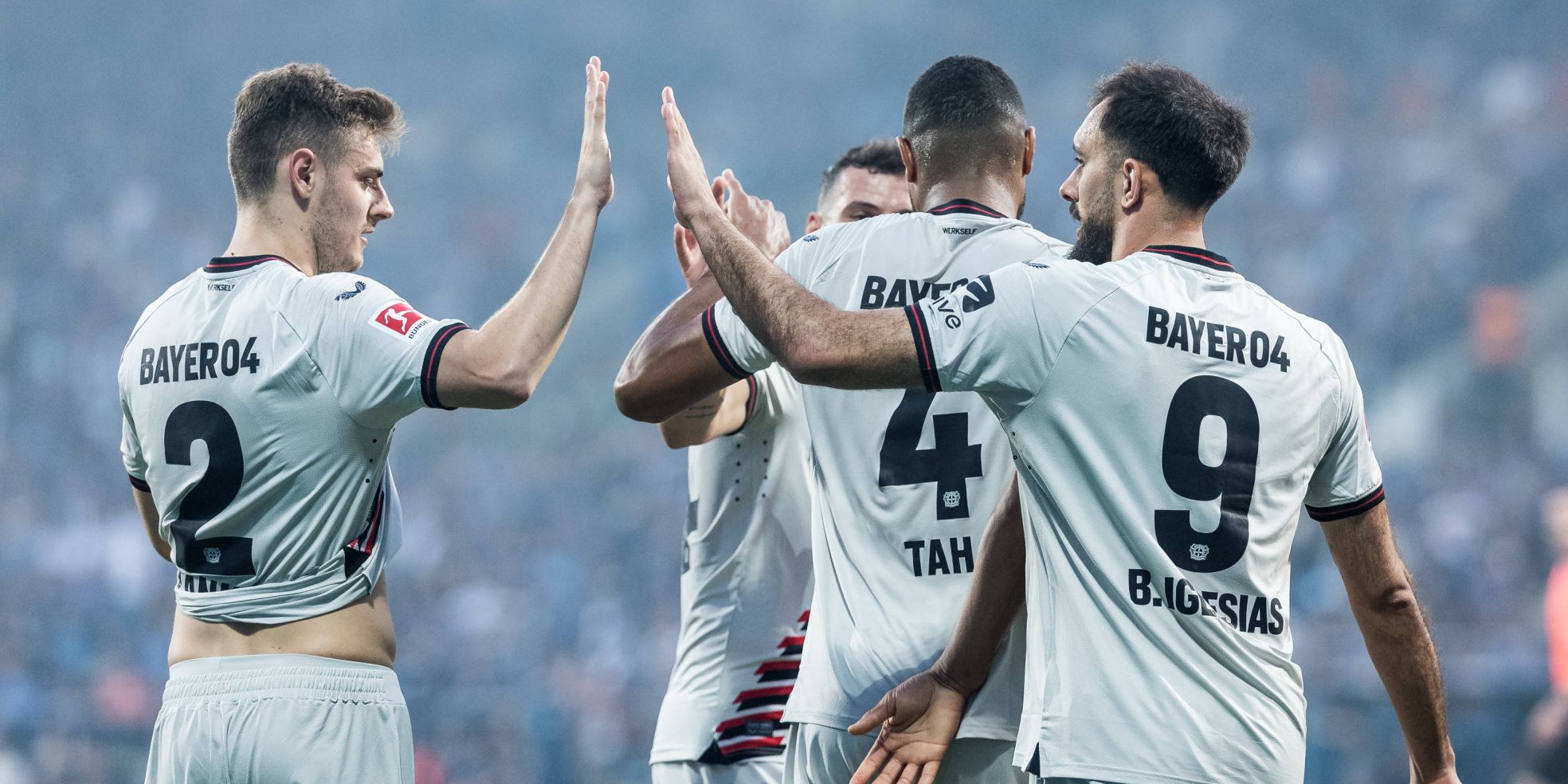 Transfergerüchte: Bayer Leverkusen sortiert sich - Stanisic und Iglesias vorerst weg