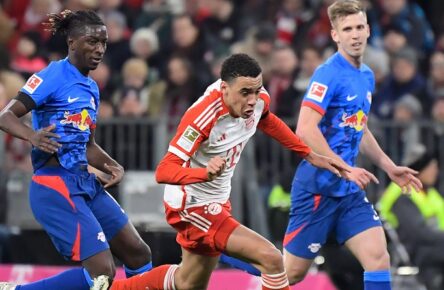 Dani Olmo von RB Leipzig könnte zu Bayern wechseln, dort spielen bereits drei Gewinner des Monats
