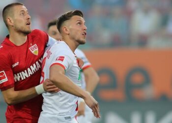 Kommen und Gehen beim VfB Stuttgart: Anton wechselte zum BVB, Demirovic könnte kommen