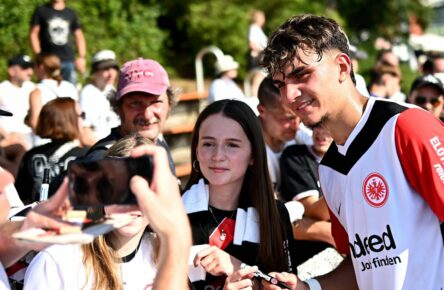Testspiele: Can Uzun von Eintracht Frankfurt trifft