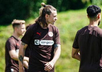 Testspiele: Jackson Irvine vom FC St. Pauli verletzt sich