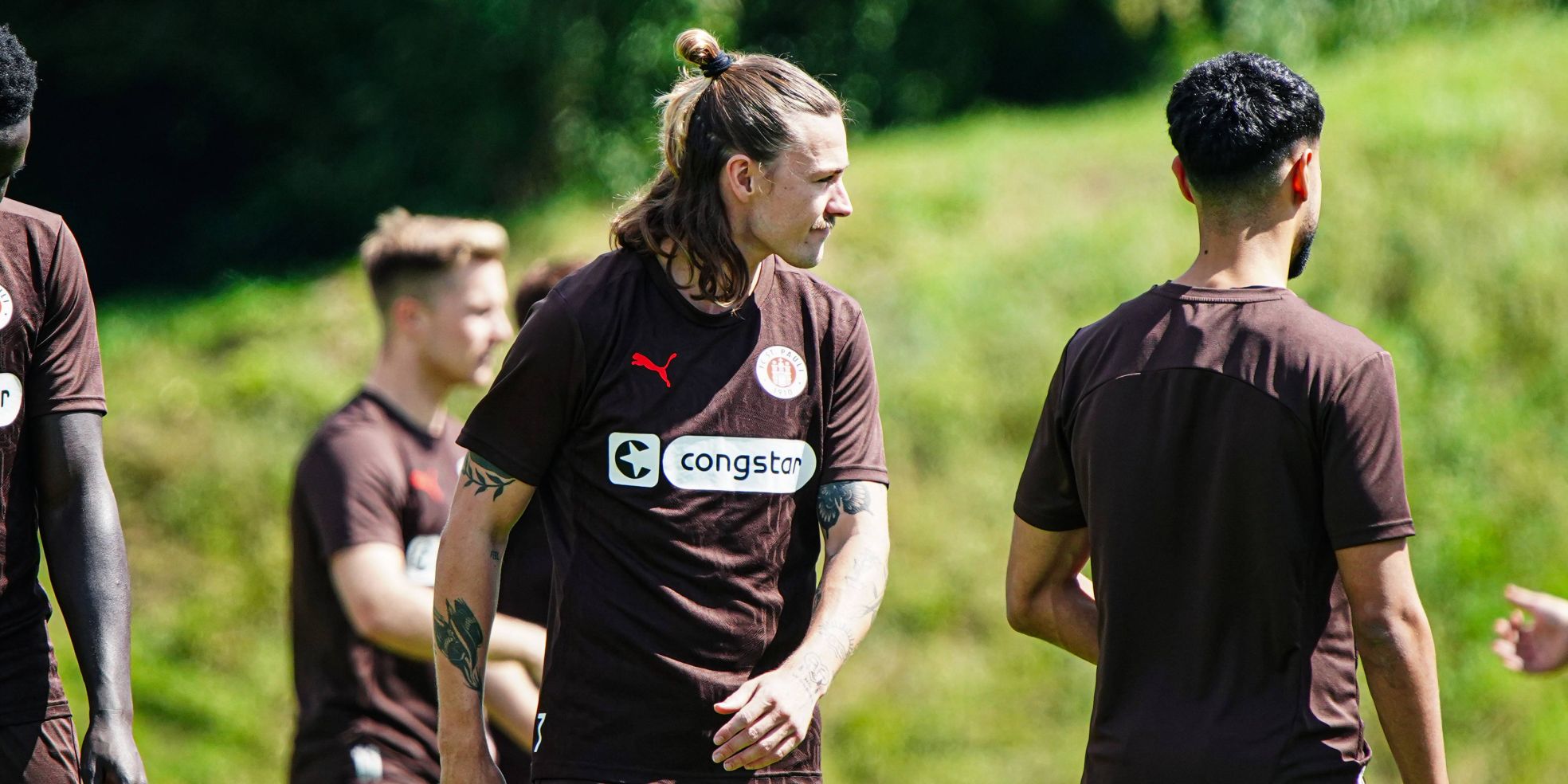 Testspiele: Jackson Irvine vom FC St. Pauli verletzt sich