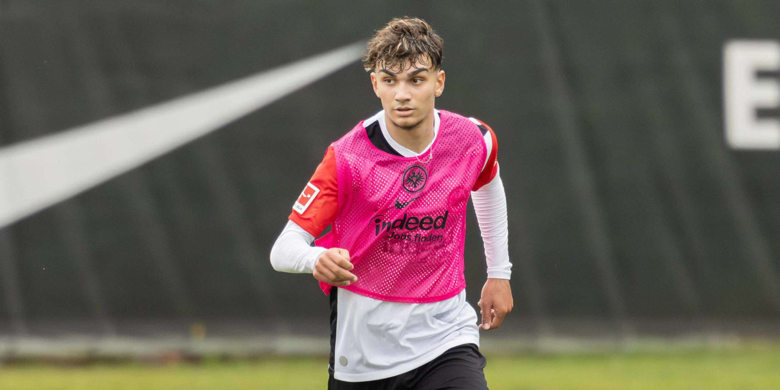 Can Uzun im Training von Eintracht Frankfurt