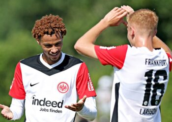 Saisonvorschau Eintracht Frankfurt: Hugo Ekitiké und Hugo Larsson