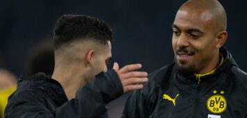 Donyell Malen sitzt beim BVB auf der Bank