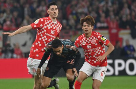 Anthony Caci und Kaishu Sano vom 1. FSV Mainz 05