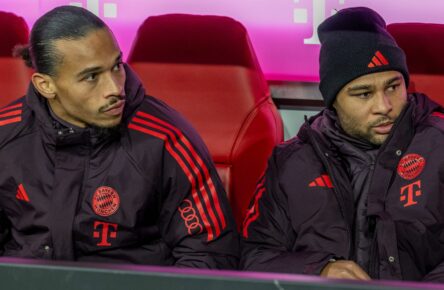 Serge Gnabry und Leroy Sane vom FC Bayern