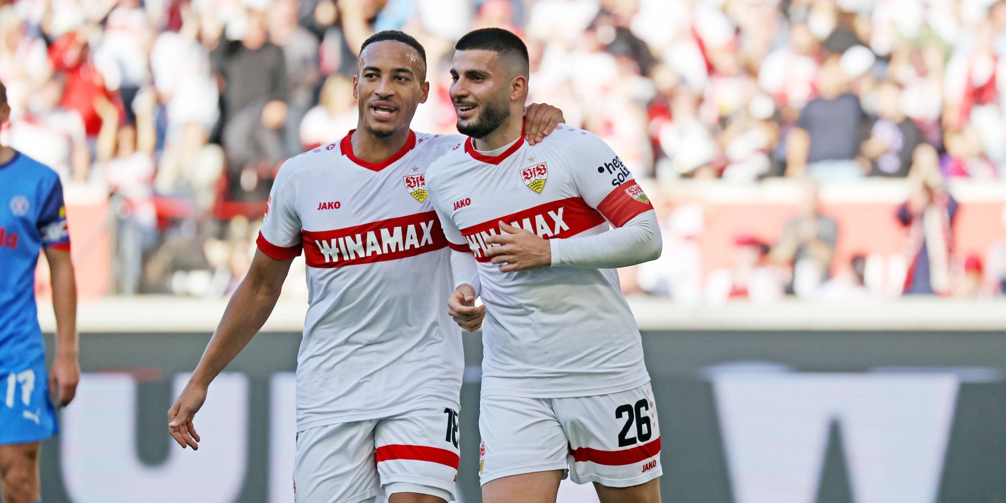 Jamie Leweling und Deniz Undav vom VfB Stuttgart