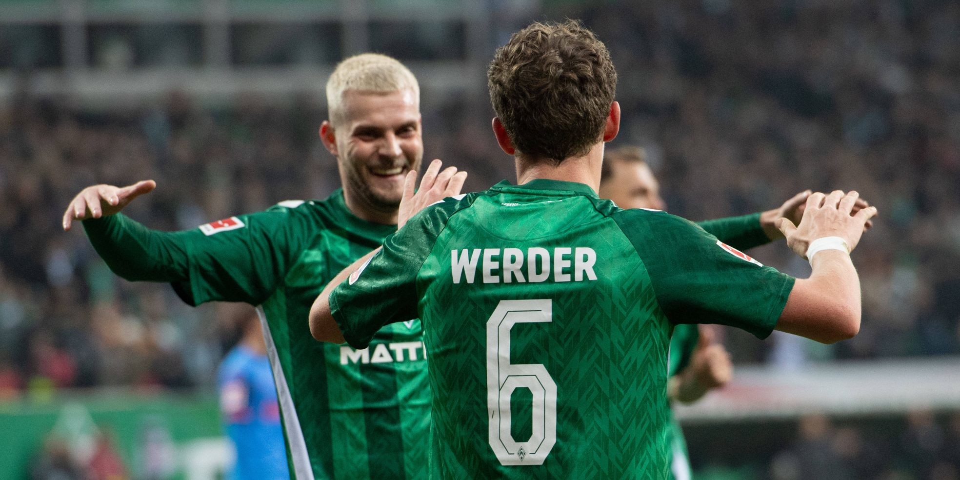 Jens Stage und Marvin Ducksch von Werder Bremen