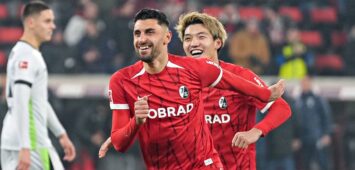 Vincenzo Grifo und Ritsu Doan jubeln (SC Freiburg)