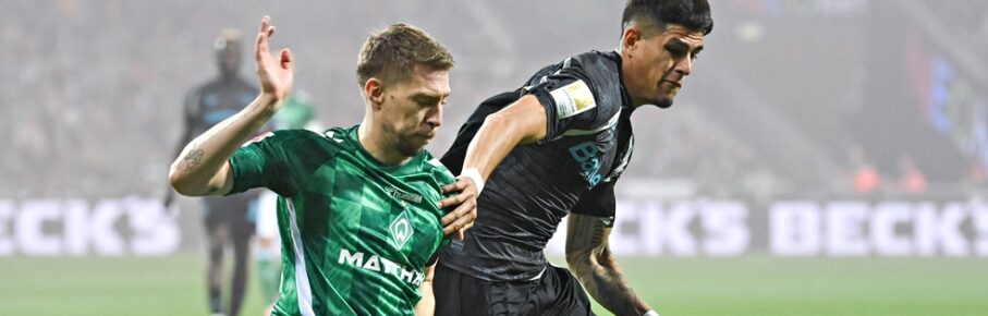 Die Kaufempfehlungen Mitchell Weiser (SV Werder Bremen) und Piero Hincapie (Bayer Leverkusen) im Zweikampf